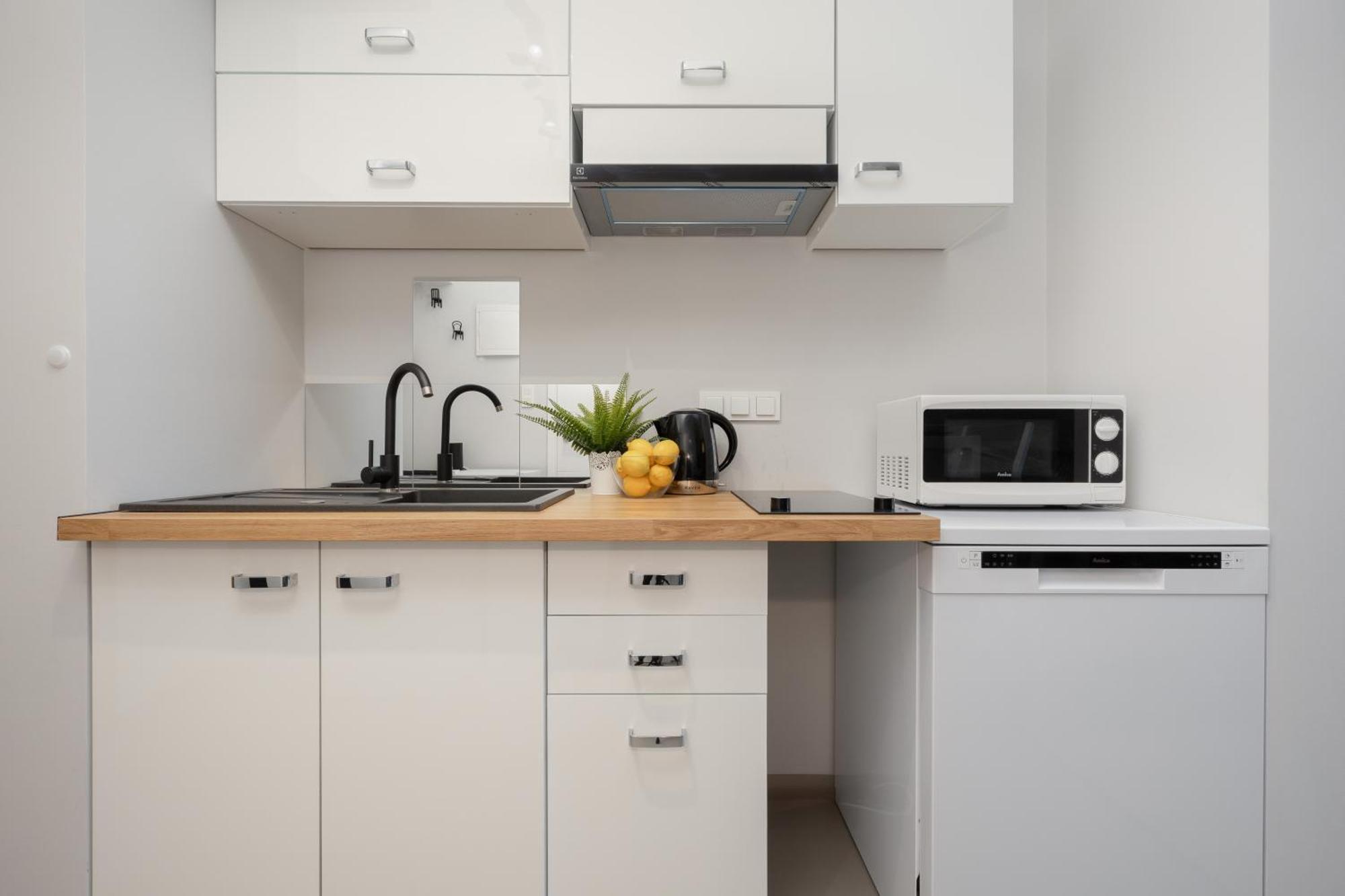 Warsaw Praga Kokoryczki Apartments With Parking By Noclegi Renters 외부 사진